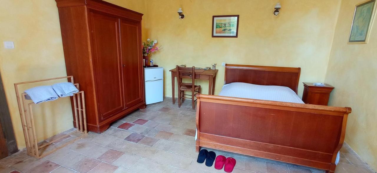 Mas Du Puits Blanc Bed & Breakfast Sernhac Ngoại thất bức ảnh
