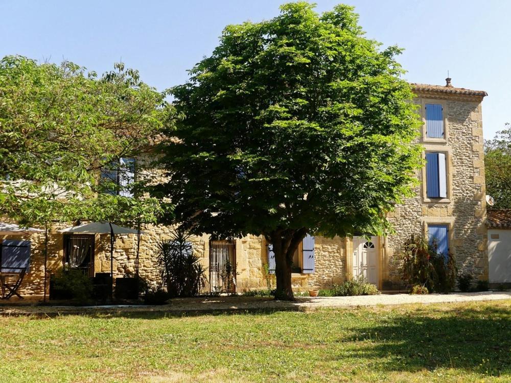 Mas Du Puits Blanc Bed & Breakfast Sernhac Ngoại thất bức ảnh